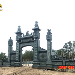Mẫu cổng đá đẹp Đắk Lắk bằng đá xanh tự nhiên nguyên khối