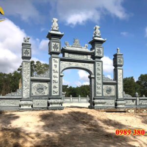 Mẫu cổng đá đẹp Hà Tĩnh làm từ đá xanh tự nhiên, chạm khắc tinh xảo