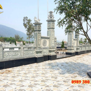 Mẫu cổng đá đẹp Hưng Yên làm từ đá xanh tự nhiên nguyên khối, chạm khắc tinh xảo